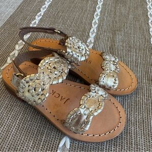 Toddler Jack Roger’s Lauren Flat Sandal in Platinum size 8.5